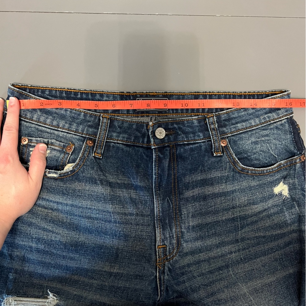 Abercrombie & Fitch Simone High Rise Ankle Straight Leg Distressed Jeans - Picture 9 of 11